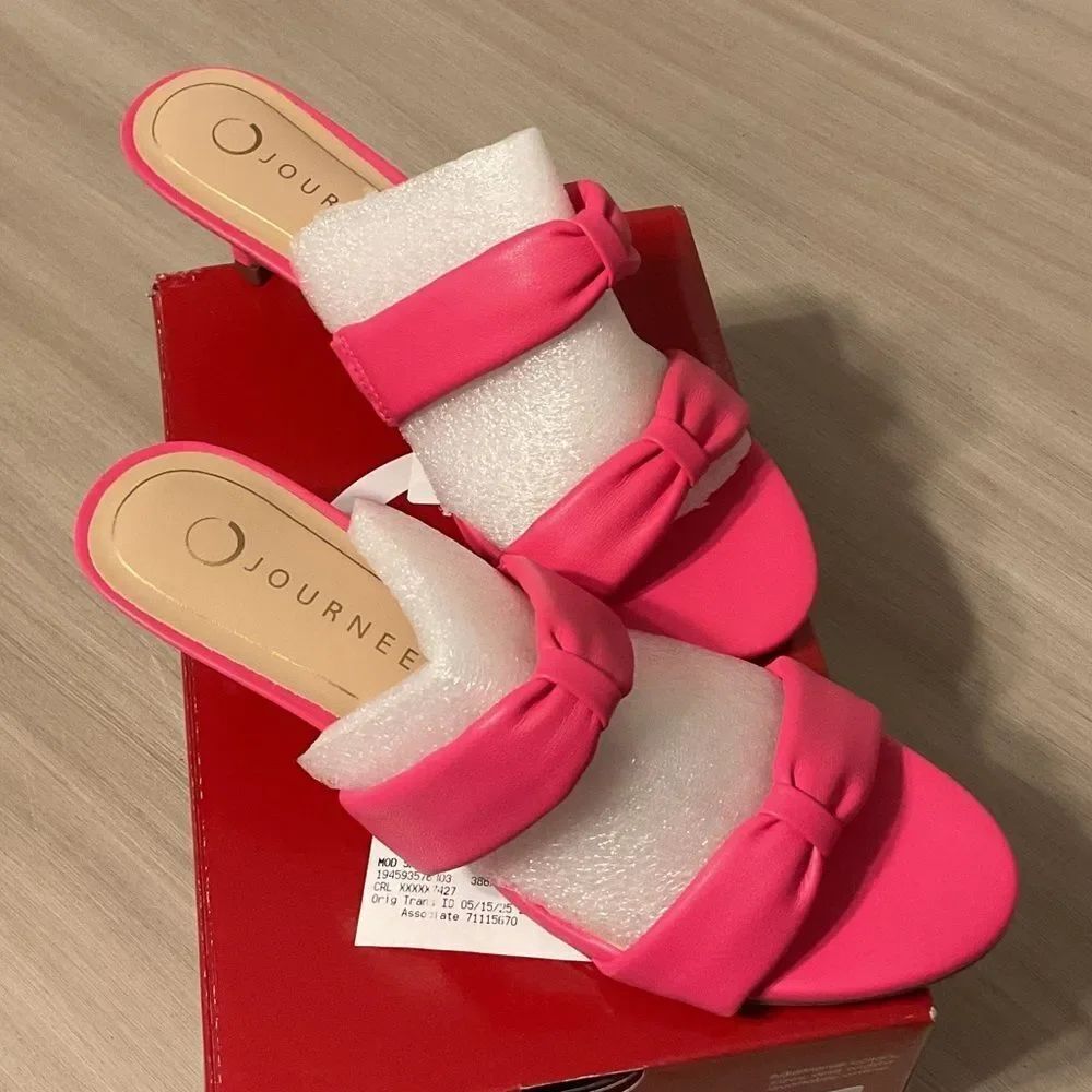 Journee Collection Fuchsia Slide Sandals